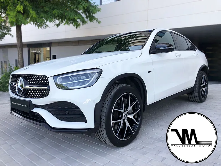 MERCEDES-BENZ CLASE GLC COUPÉ 300DE 4MATIC AMG LINE BLANCO OK