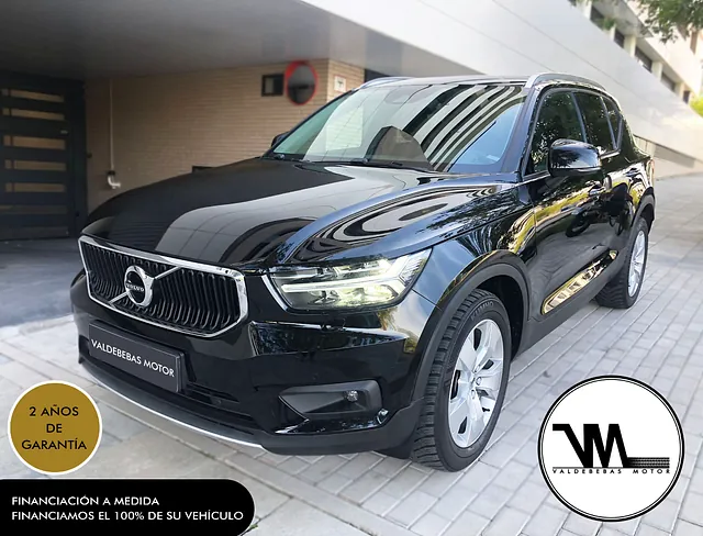 VOLVO XC40 MOMENTUM NEGRO OK