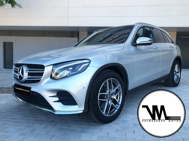 MERCEDES-BENZ CLASE GLC 220D 4MATIC AMG LINE GRIS PLATA OK